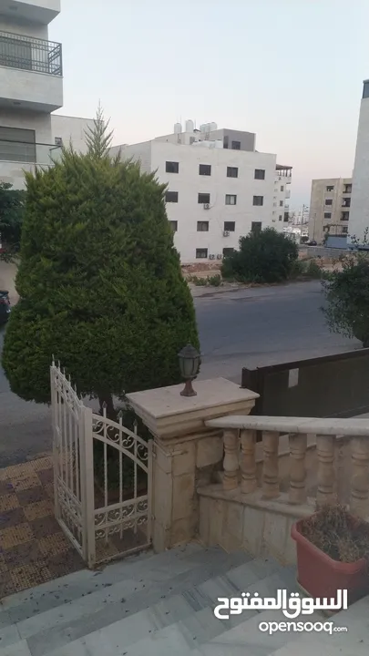 بيت مستقل للبيع