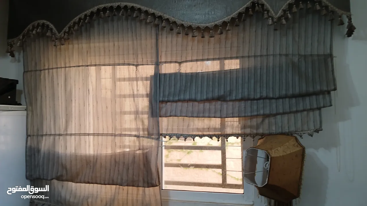 برداي رومان مع ديكورها