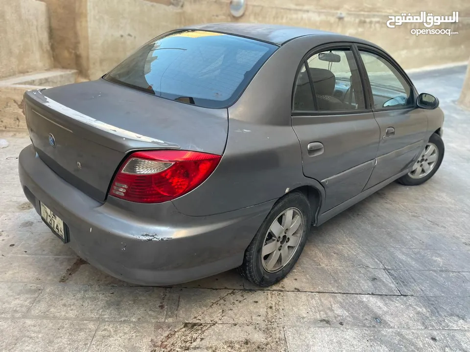 كيا ريو 2001