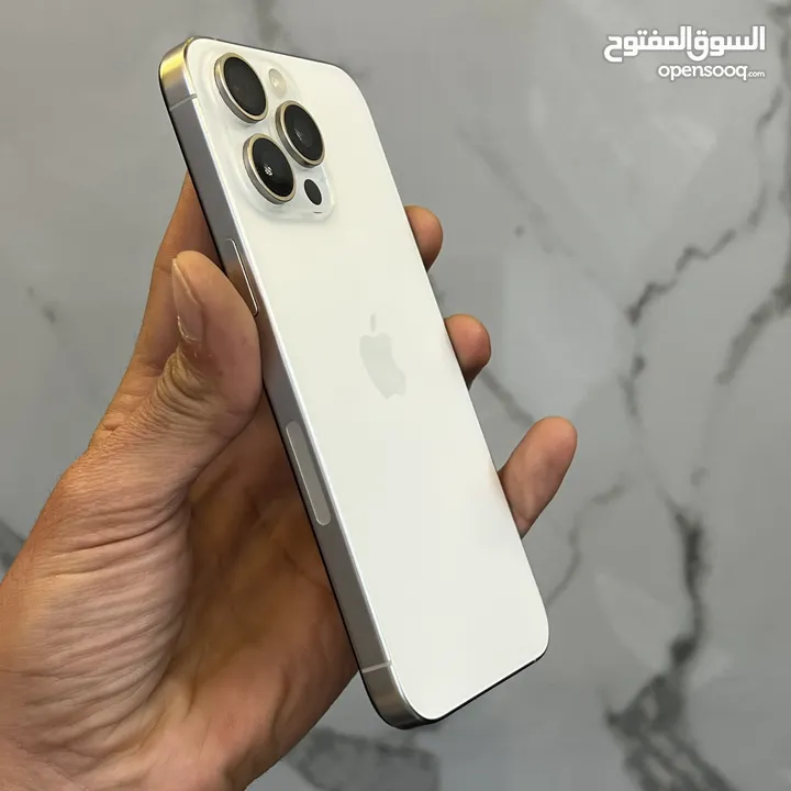 iPhone 15 Promax 256G / e-sim مغيرة الشاشة