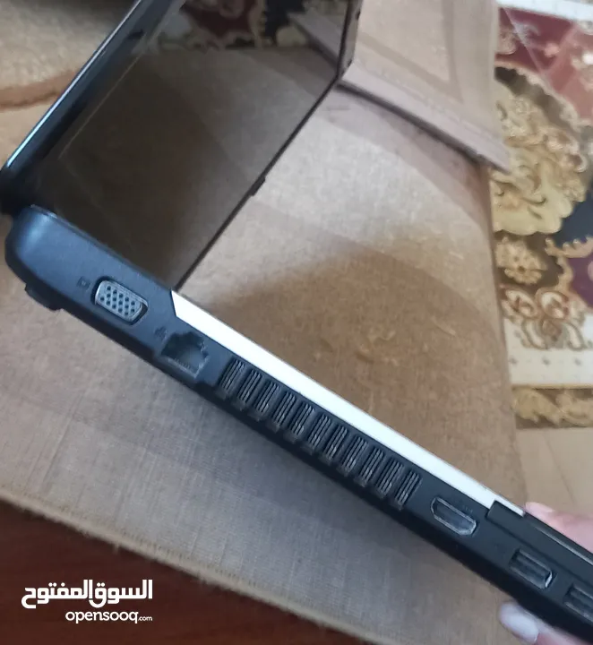 لاب توب فوجيتسو شغال بدون أعطال يصلح للمكاتب والدراسه وبعض الاعاب