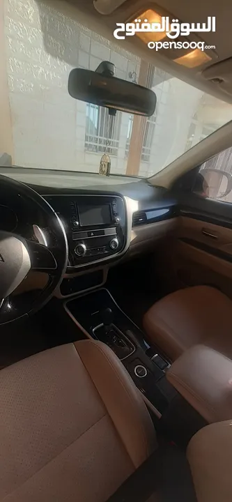 اوتلاندر 2019