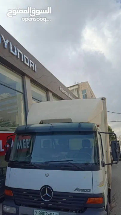 مرسيدس اتيكو 1017