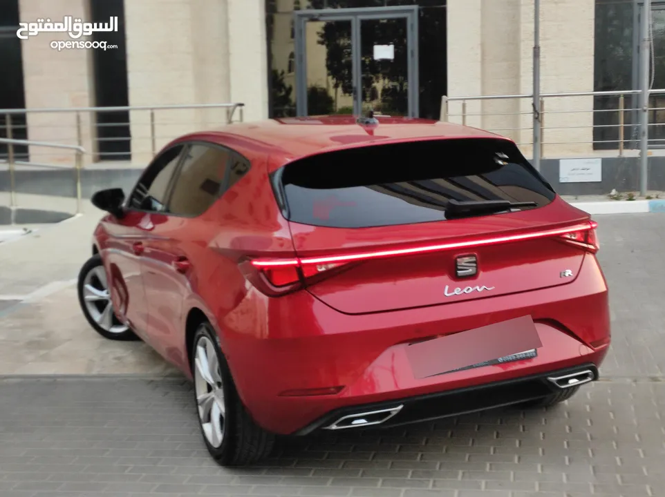 سيات ليون اف ار فل اضافات ماعدا الفتحة  محرك1500بنزين اتوماتيك