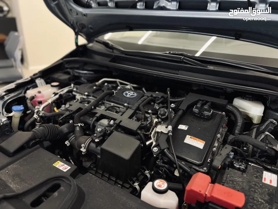 Toyota Corolla Hybrid 2023 عداد قليل ، فحص نخب ولا غرام بوية ، أعلى فئة إضافات و بسعرررررر مميزز
