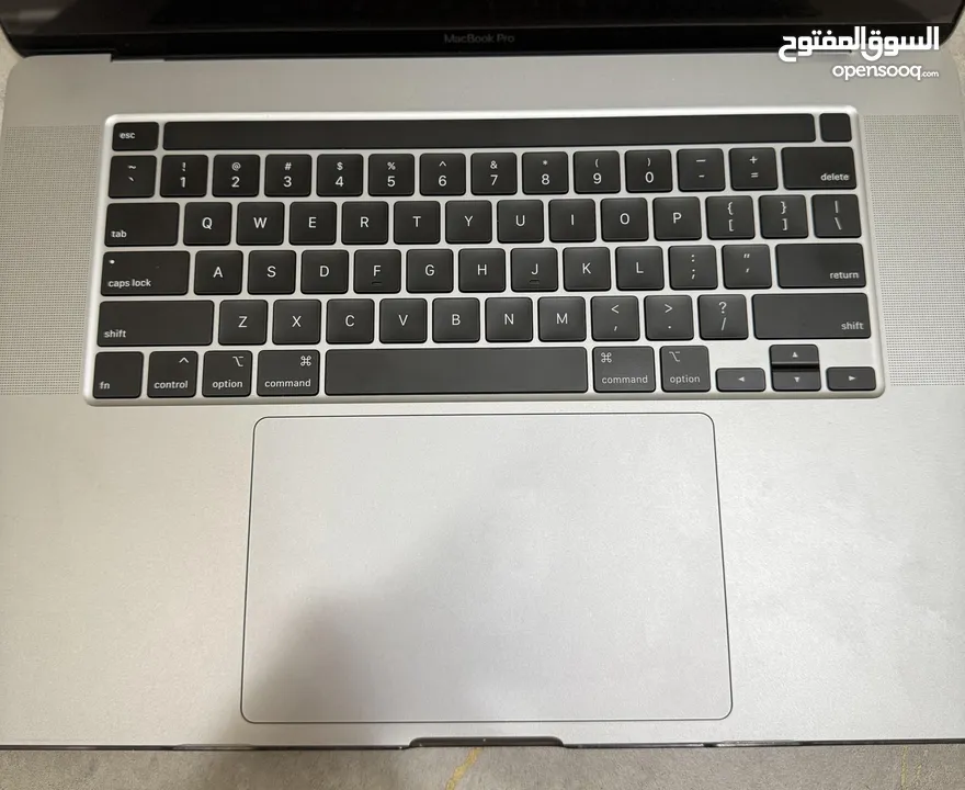 MacBook Pro 16 inc, 2019 model, i7 512 GB, Battery cycle count 176