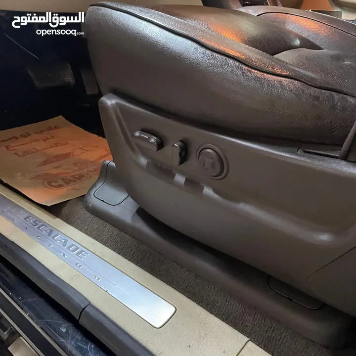كاديلك اسكاليد بلاتينيوم أعلى صنف 2013 مخزن مالك ثالث بنزين وارد الوكيل