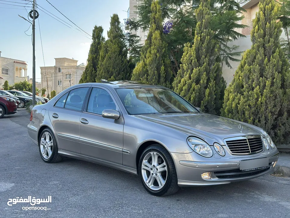 Mercedes E200 2004 ( Avantgarde ) Full option وارد الوكالة فحص كامل