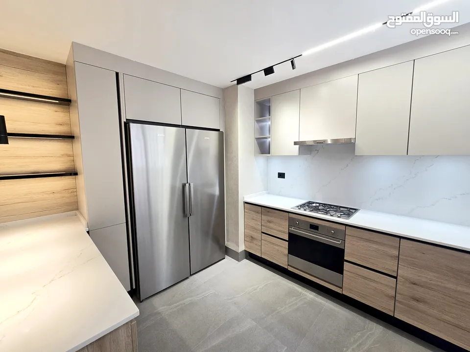 ارقى مناطق ام اذينة شقة مفروشة فخمة مع حديقة واسعة وكراج خاص LUXURY APARTMENT