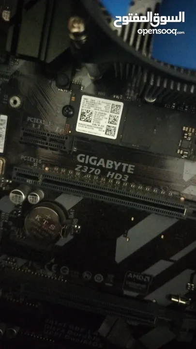موجود مذبورد Z370 gagbayt مع معالج i5th8 مع مبرد deeb cool