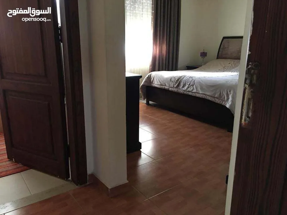 للبيع طابق اخير مع روف دوبلكس