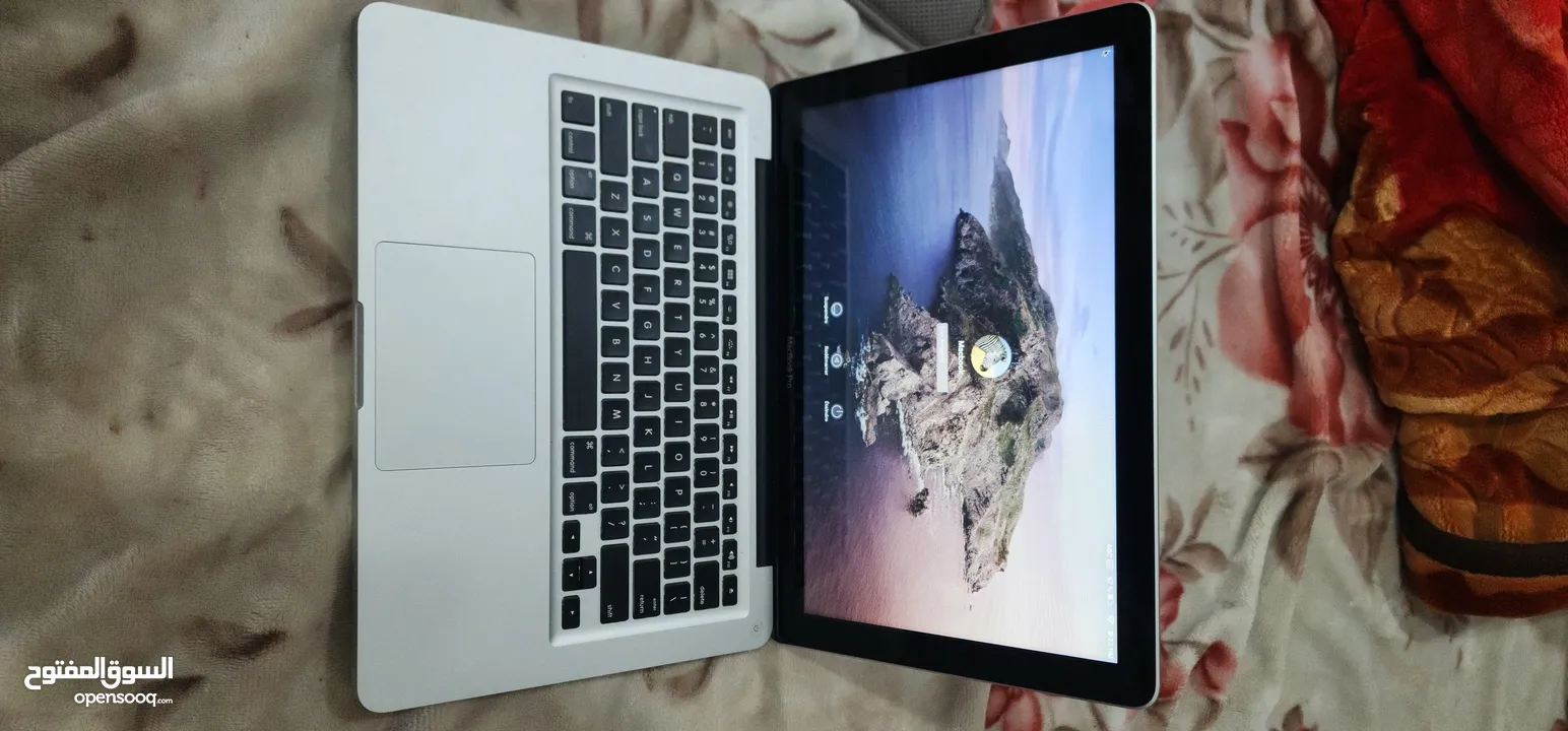 macbook pro  2012 in good condition  حالة فوق الممتاز