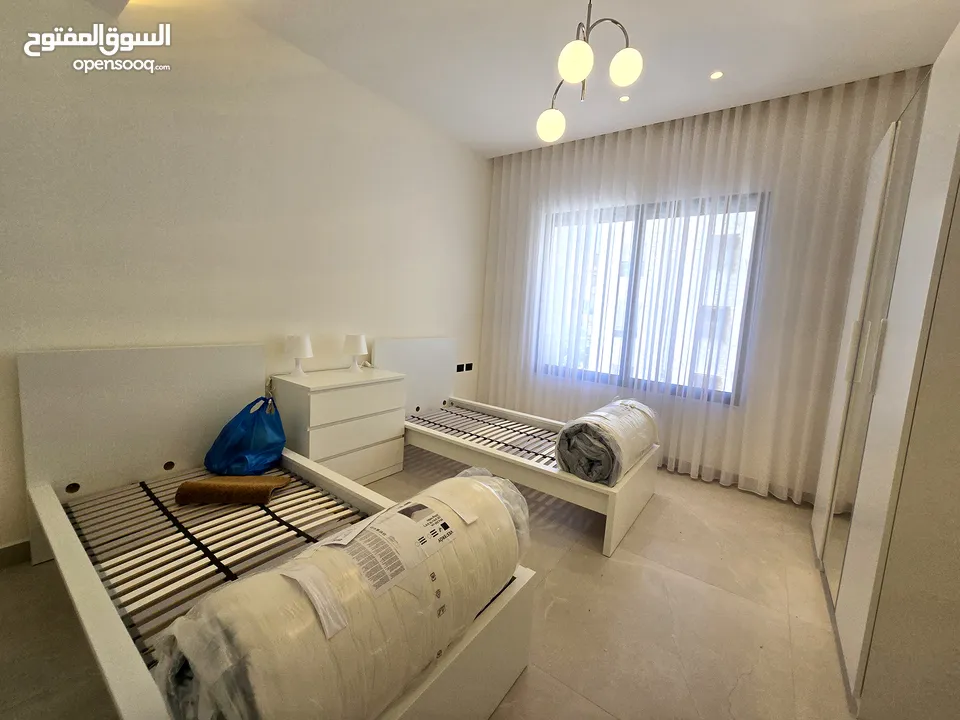 عبدون شقه مفروشة فخمة و جديدة لم تسكن 2 نوم طابق اول