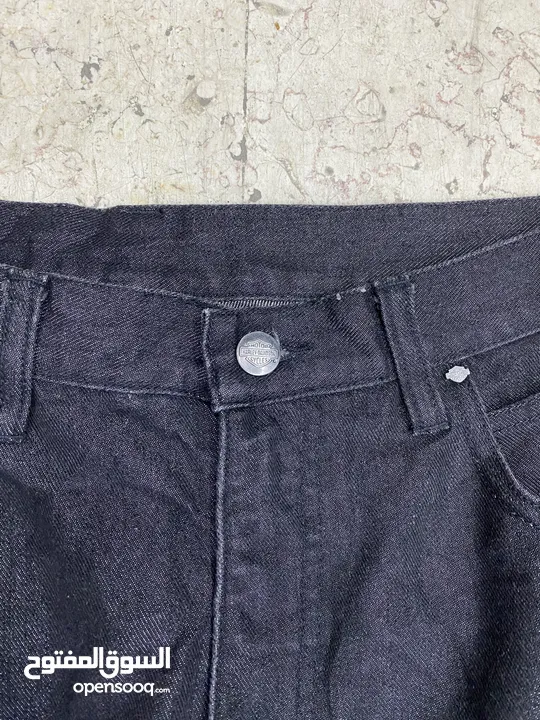 بنطلون Harley Davidson  size 32/34 شامل توصيل البنطلون قديم سعرو على المواقع الثانيه اغلى