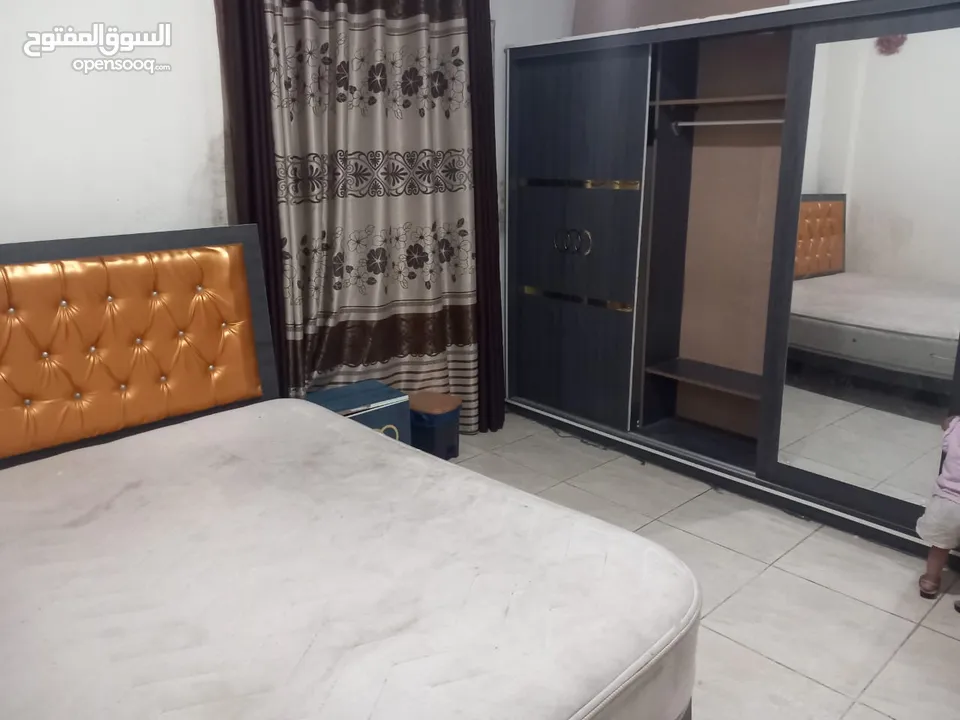 غرفة نوم خشب لامنت
