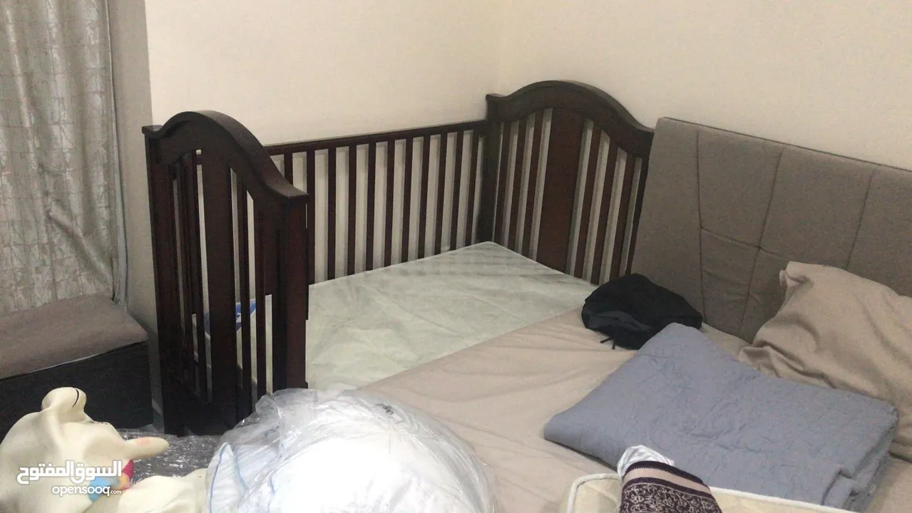 joiniors baby bed سرير اطفال من جنيور