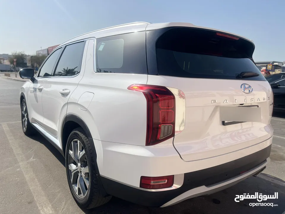 Hyundai Palisade 2020 GCC first owner Service under juma al majid till 140000