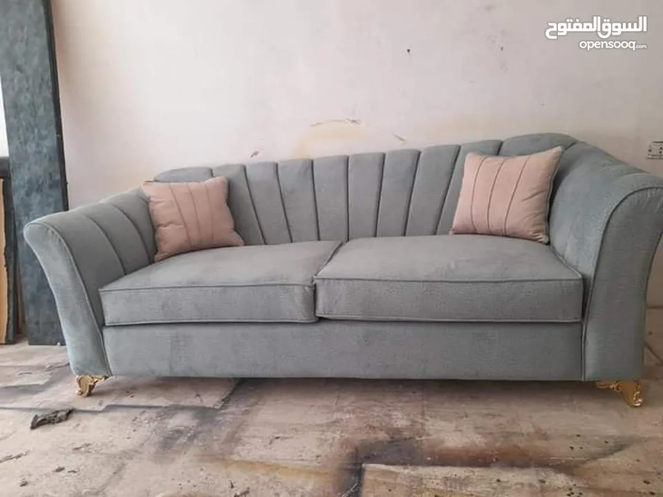 منجد متنقل لصيانة وتنجيد جميع انواع الكنب والرواسي داخل المنزل