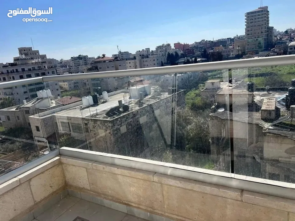 شقه للبيع في سطح مرحبا قرب ترست للتأمين