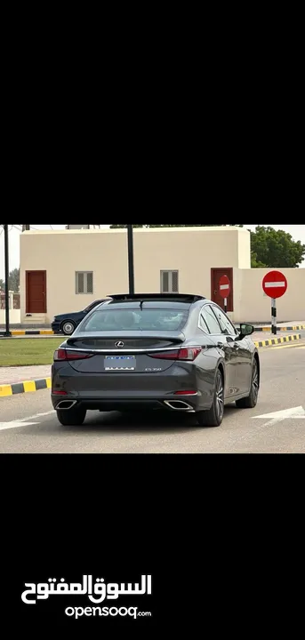 للبيع لكزس ES 350 موديل 2024 الفول اوبشن بانوراما فيها بروجكتر  بسعر أقل من السوق