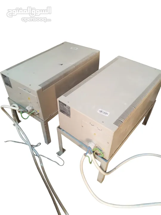 اجهزة تنظيم كهرباء عاليةVoltage Regulator القدره صناعه اسبانيه 10000 وات عدد 2 السعر للجهازين