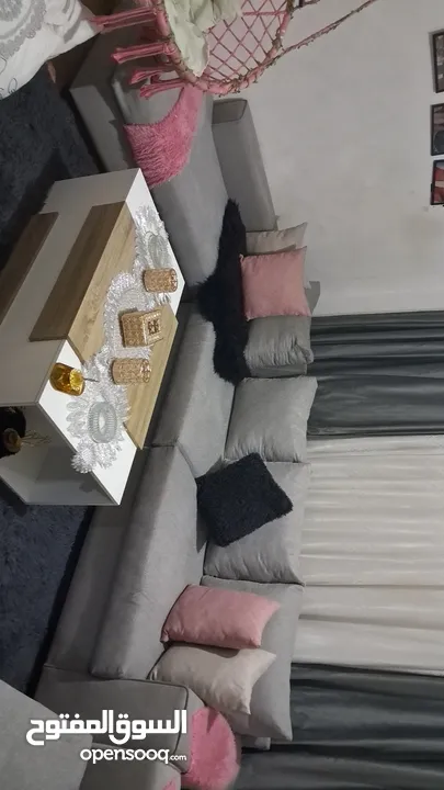 طقم كنب مستعمل جديد بحاله جيده للبيع