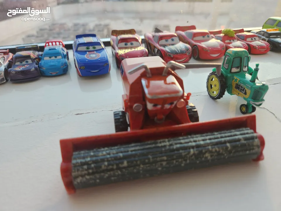 17 piece of original Disney cars