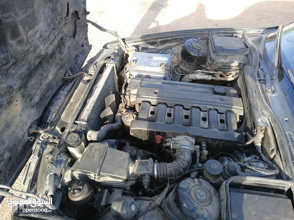 bmw E-34  520 للبيع