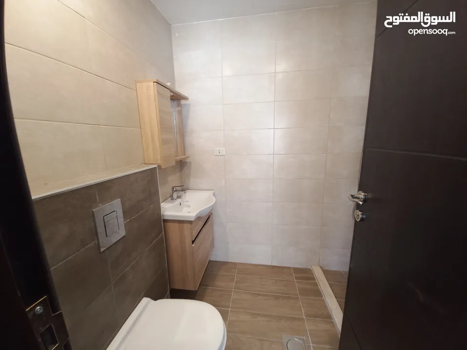 شقة غير مفروشة للإيجار 120م2 ( Property 16793 ) سنوي فقط