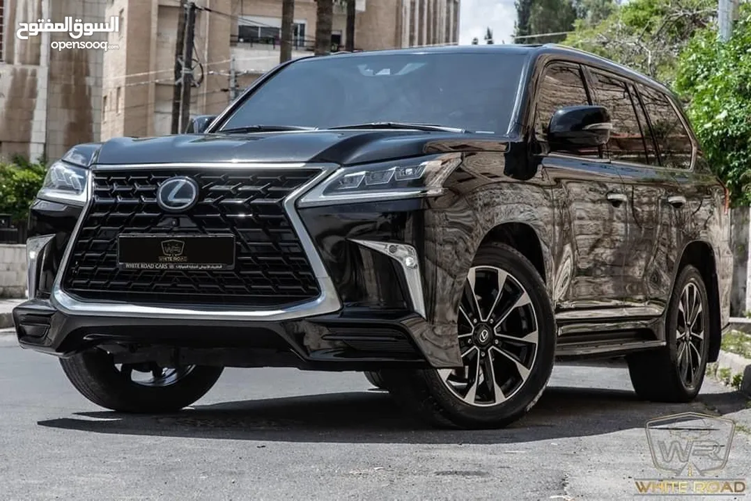 Lexus LX 570s 2016 sport plus  فل كامل فحص كامل من داخل بيج