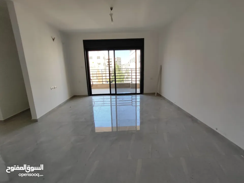 شقة جديدة وغير مفروشة للإيجار-الماصيون – خلف بن ازحيمان مباشرة.