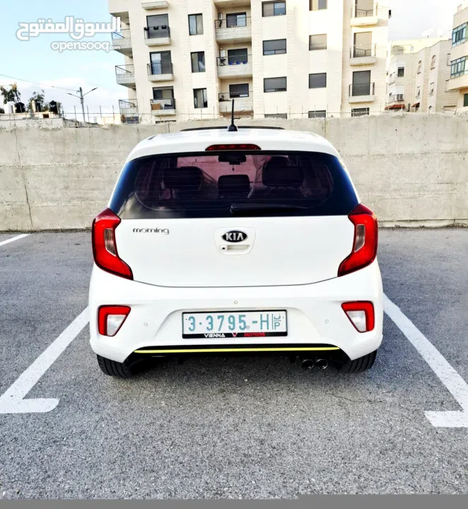 كيا بيكانتو 2018 GT line فتحة سقف