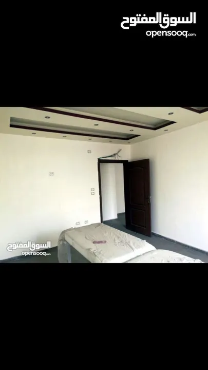 مكاتب للبيع
