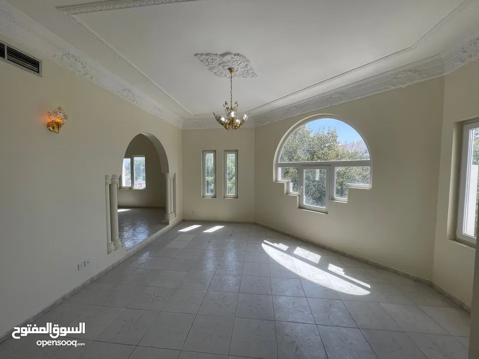 7 + 1 BR Large Villa in Shatti Al Qurum