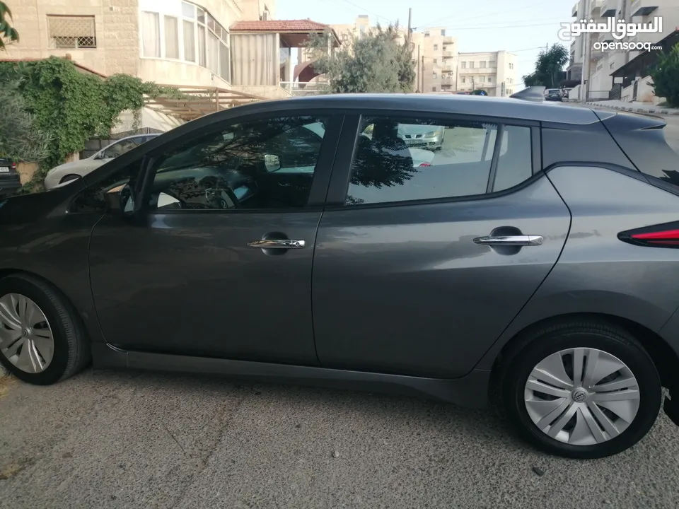 نيسان ليف 2023 للبيع بحالة الوكالة كهرباء