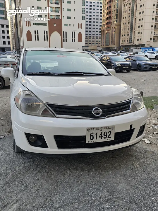 NISSAN TIDA 2011