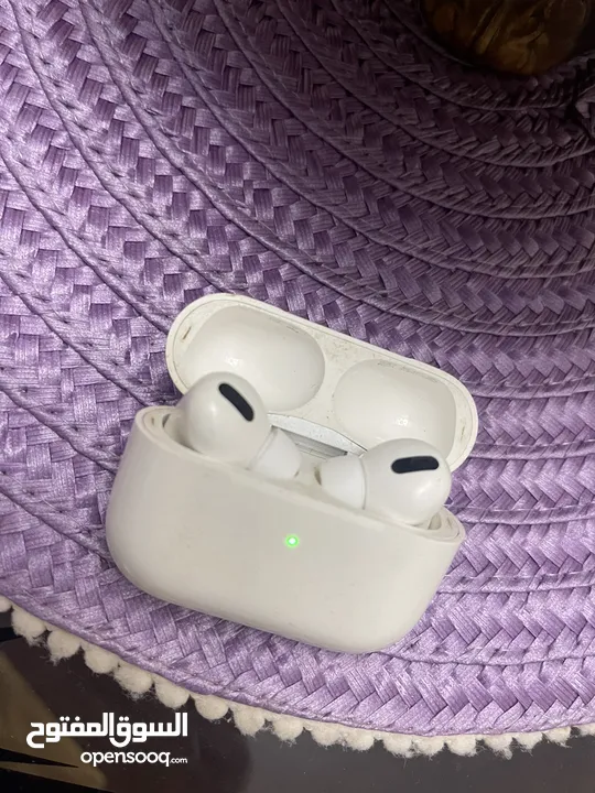 AirPods pro 2 orginal.       سماعة ايفون الاصليه