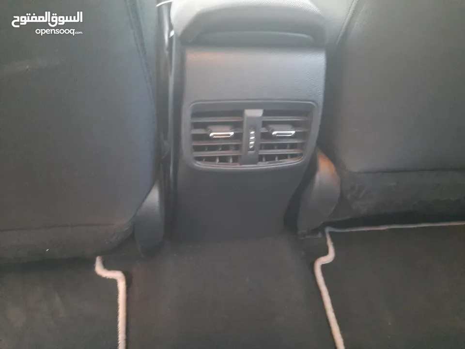 تويوتا كورولا هايبرد موديل 2023 بحالة الوكاله وارد وصيانه المركزية تويوتا .