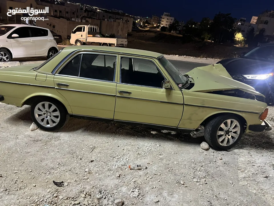 مرسيدس لف 77