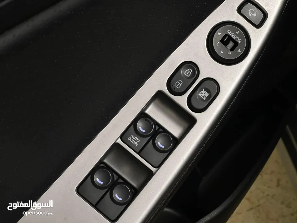 اكسنت 2019 اعلى فئة بالاضافات ترخيص 2018 (الرجاء قراءة الوصف)