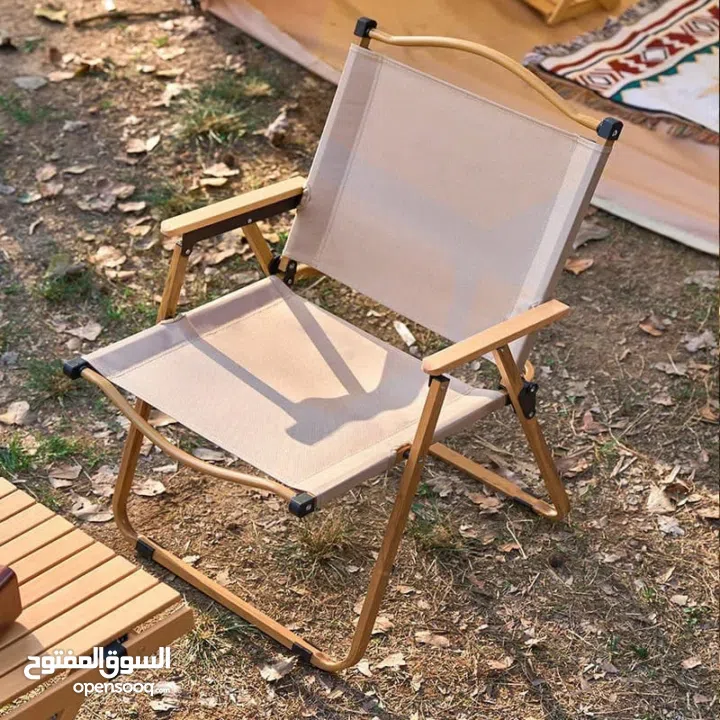 متوفر كرسي وطاولة ب 3 احجام