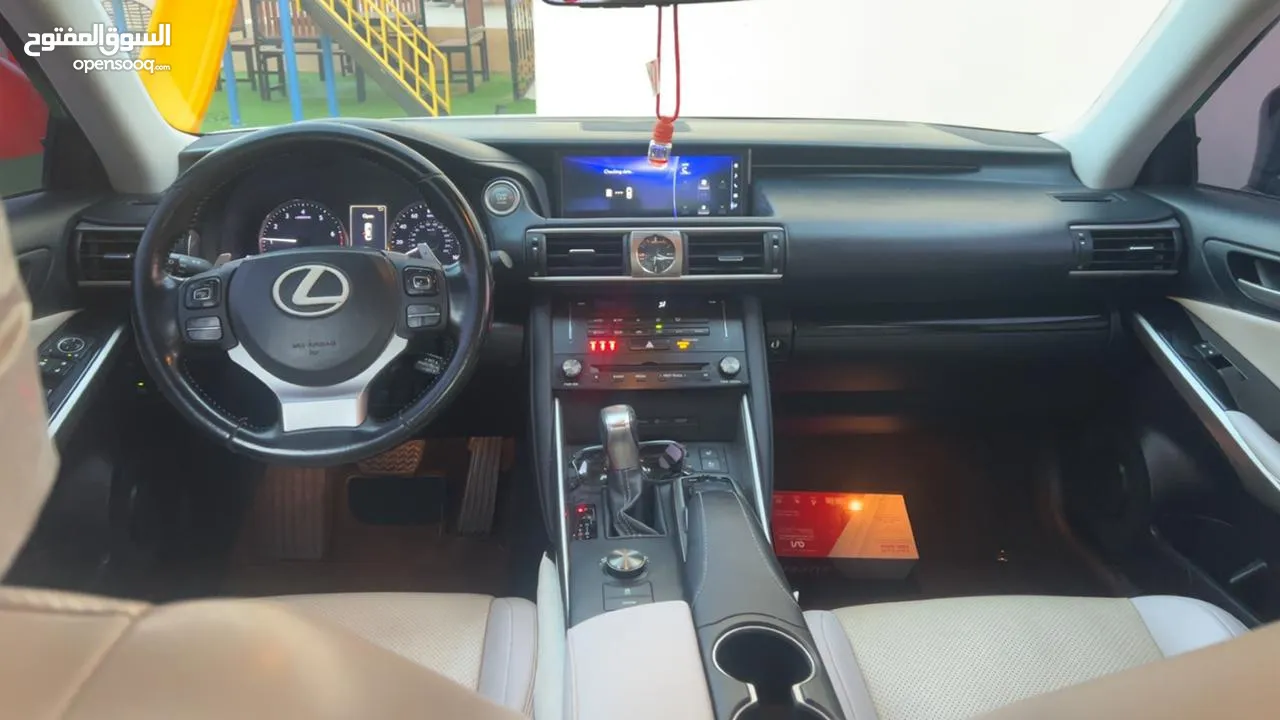 Lexus IS 200 t