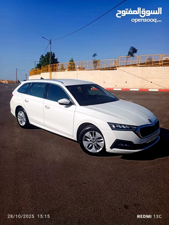 سكودا ستيشن بالكرتونه يد اولى استيراد