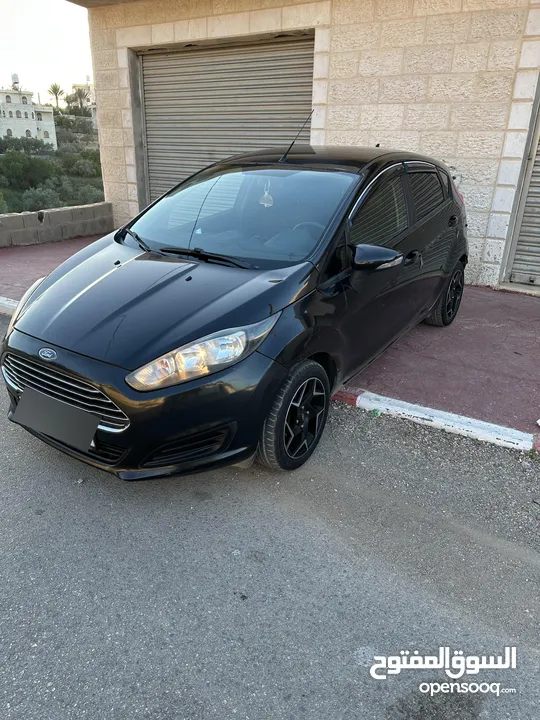 فورد فييستا 2014 بحاله جيده