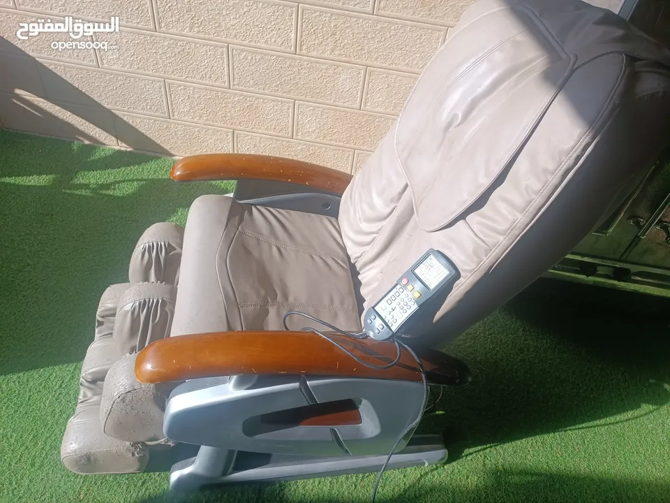 كرسي مساج ريموت كنترول لجميع الجسم في حالة ممتازة