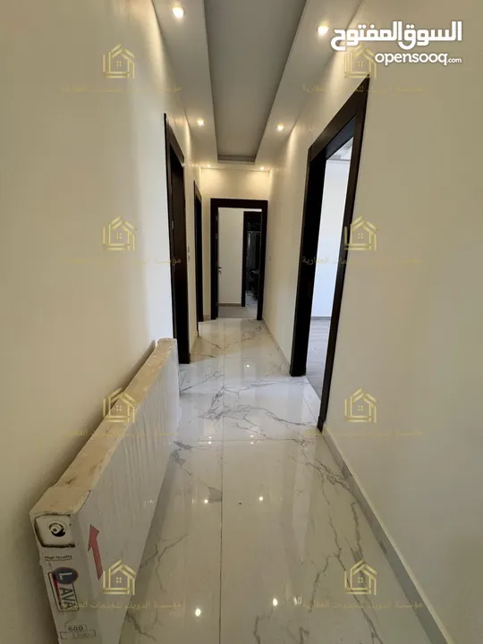 شقة جديدة لم تسكن بتشطيبات عالية الجودة بتصميم عصري