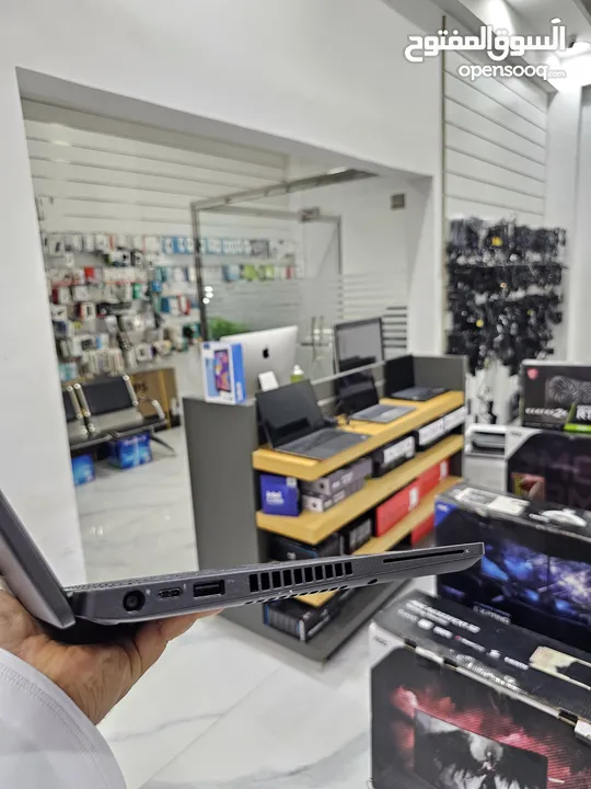 عرض لفتره محدوده dell i7 Ram 32GB 1000SSD مع شاشه تتش وبصمة وجه وقاري بطاقه شخصيه بموصفات جدا عالية