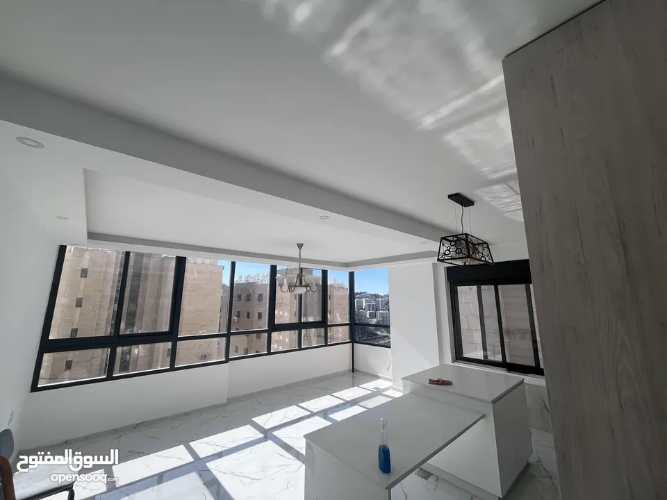 شقة جديدة لم تسكن من قبل للإيجار تشطيب سوبر ديلوكس