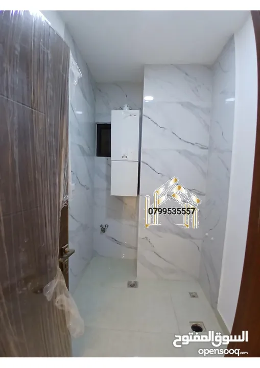 شقة فاخرة جديدة لم تسكن بتشطيبات عالية الجودة في ضاحية الامير راشد 4 نوم