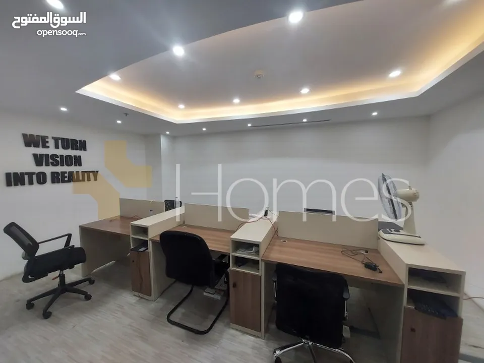مكتب مؤجر بدخل جيد للبيع في شارع عبدالله غوشة, مساحة المكتب 110م